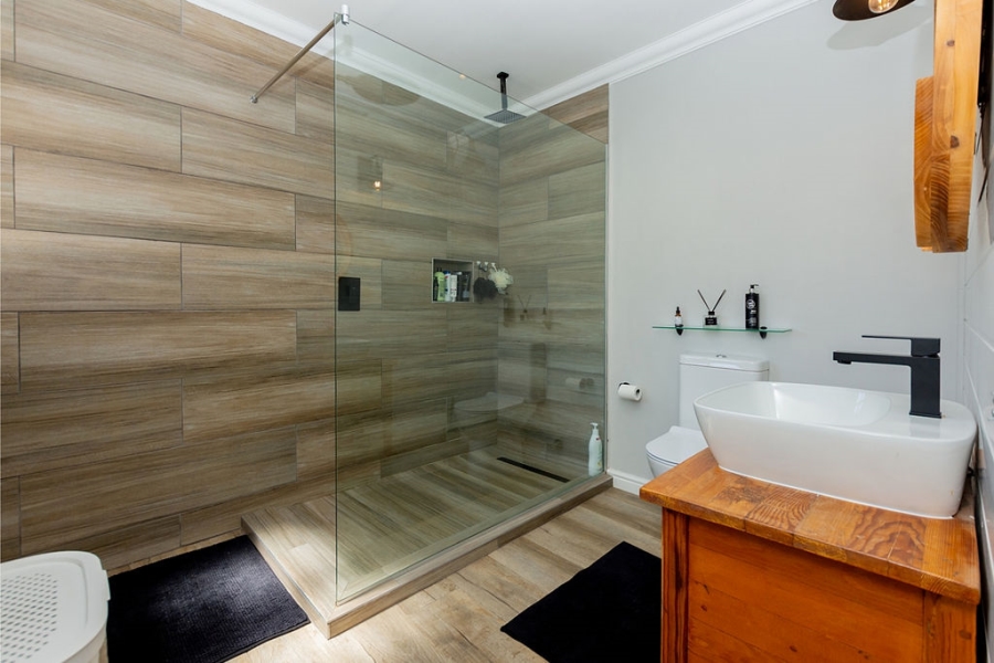 4 Bedroom Property for Sale in Calypso Beach Western Cape